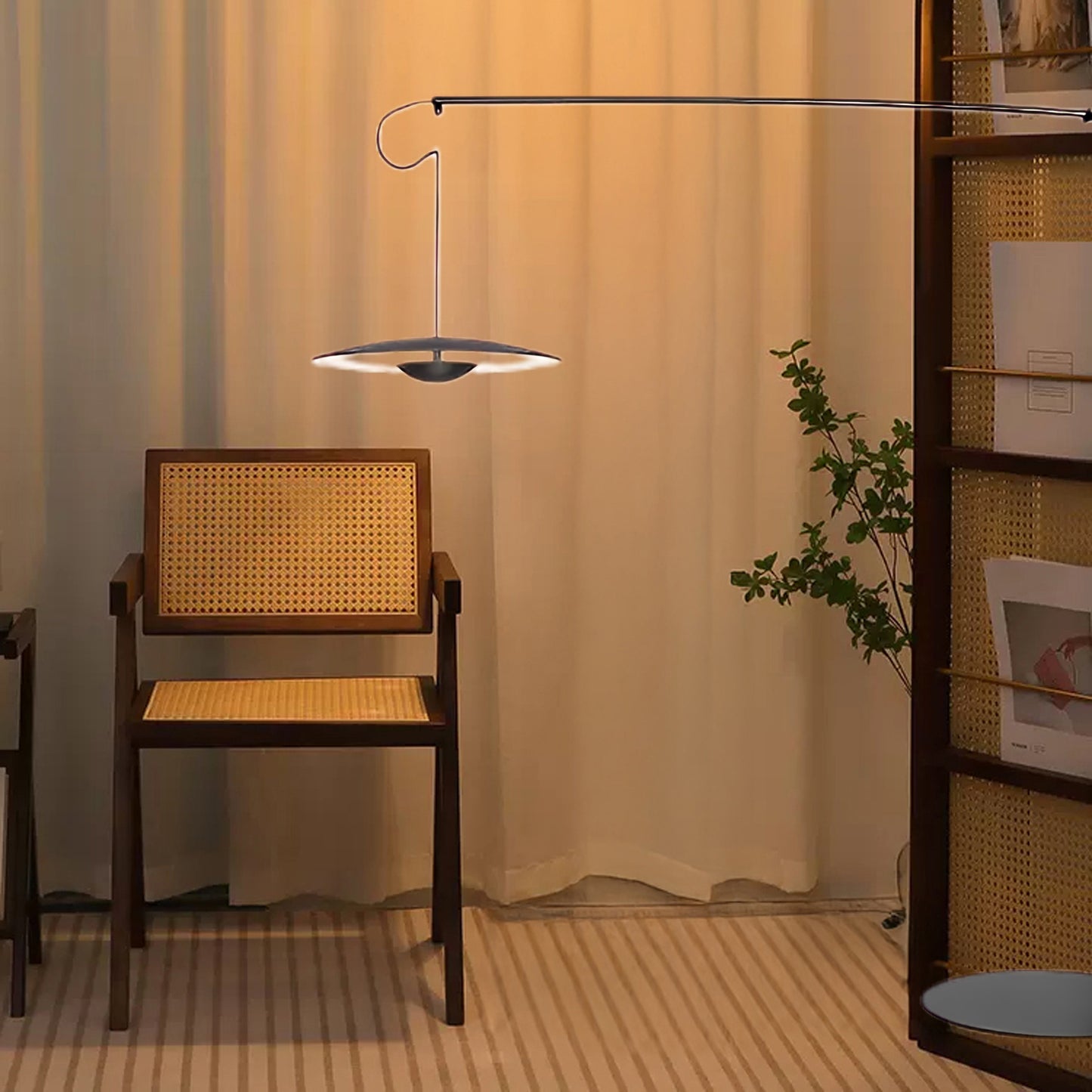 Innovative Directional Modern Metal Floor Lamp