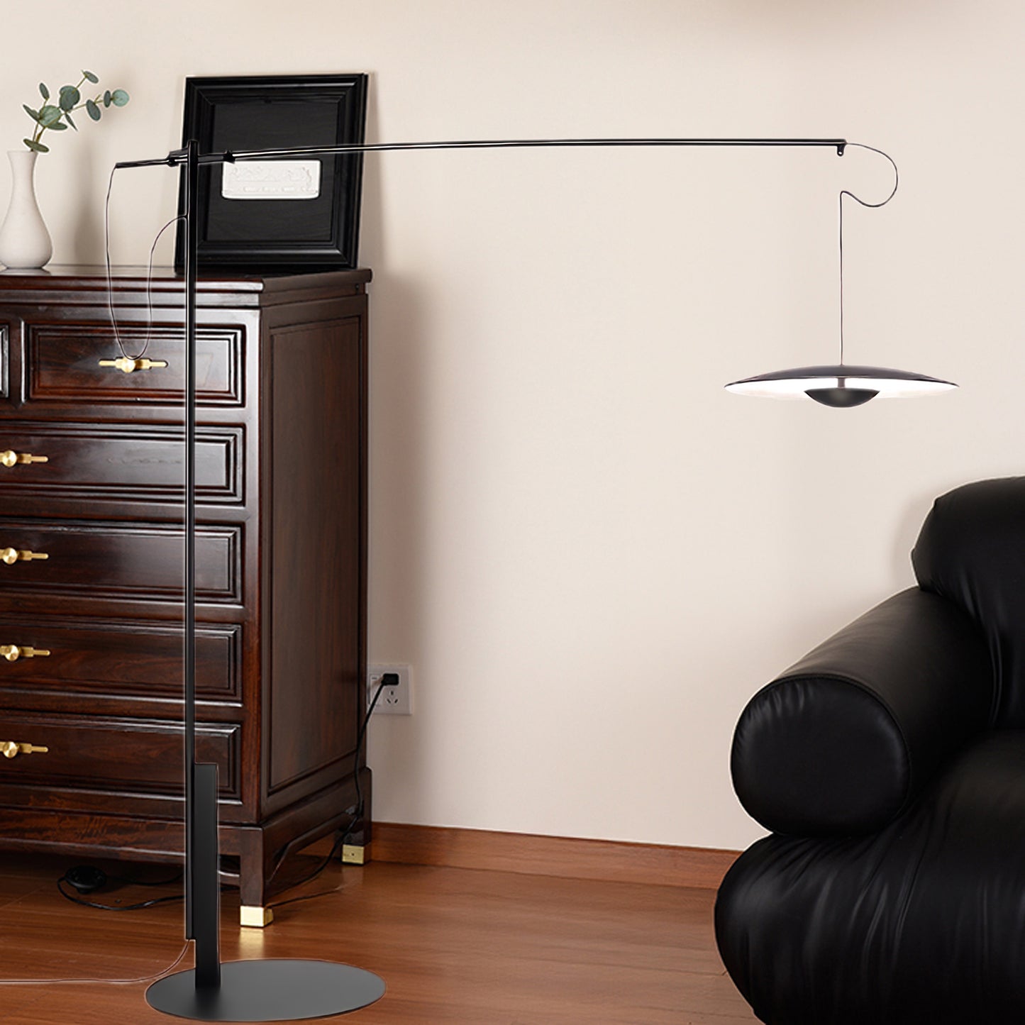 Innovative Directional Modern Metal Floor Lamp