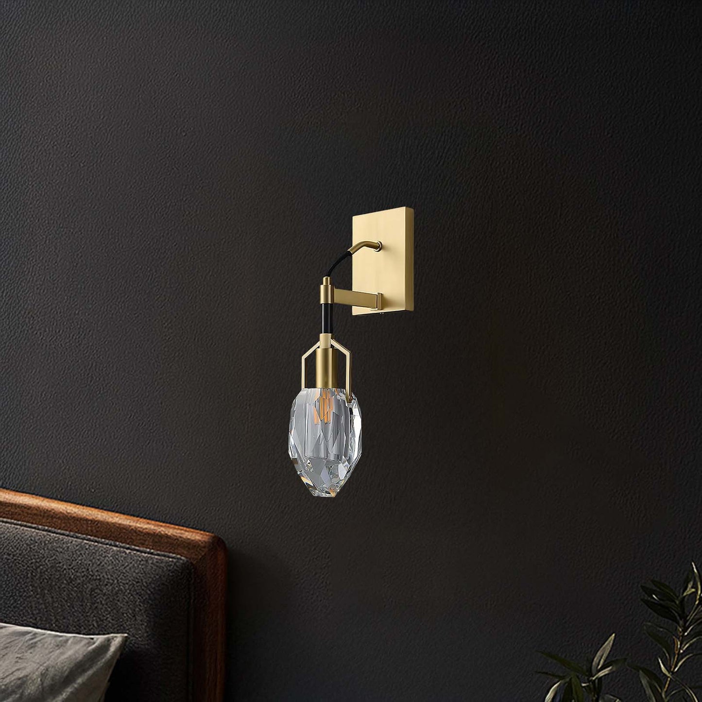 Lavilla Minimalist Metal Wall Lamp