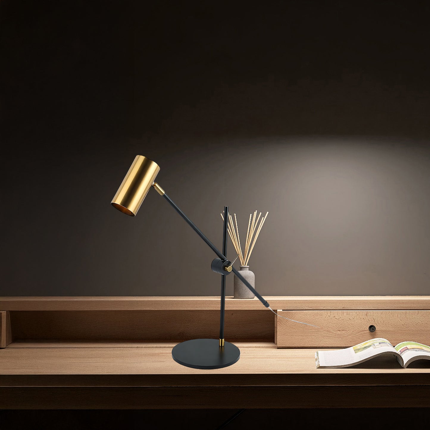 Lektor Eclectic Metal Table Lamp