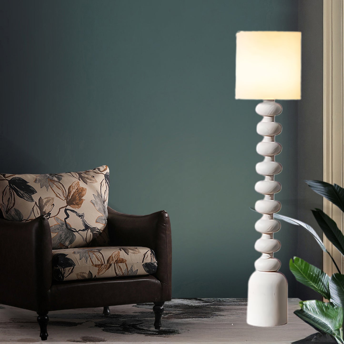 Leona Contemporary Metal Floor Lamp