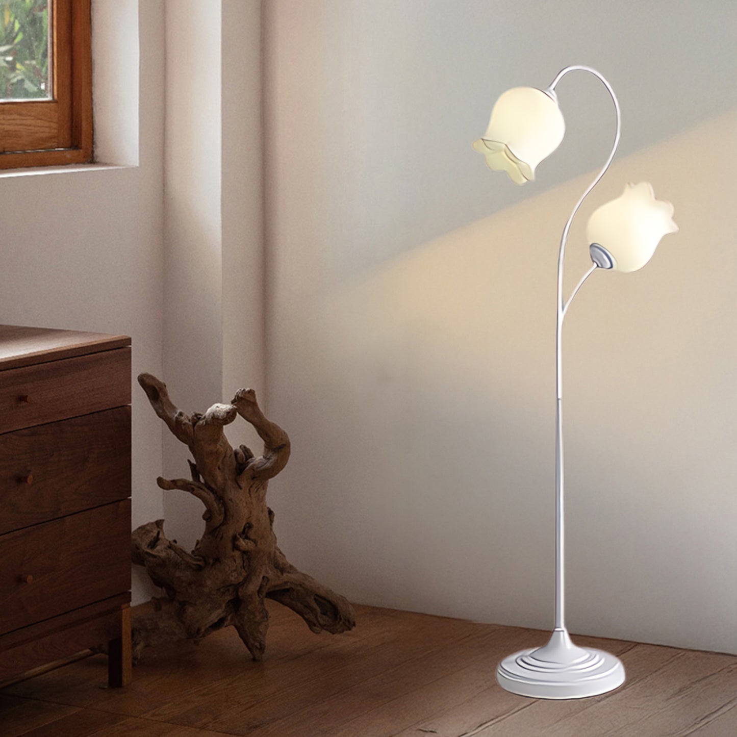 Lilium Vintage Metal Floor Lamp