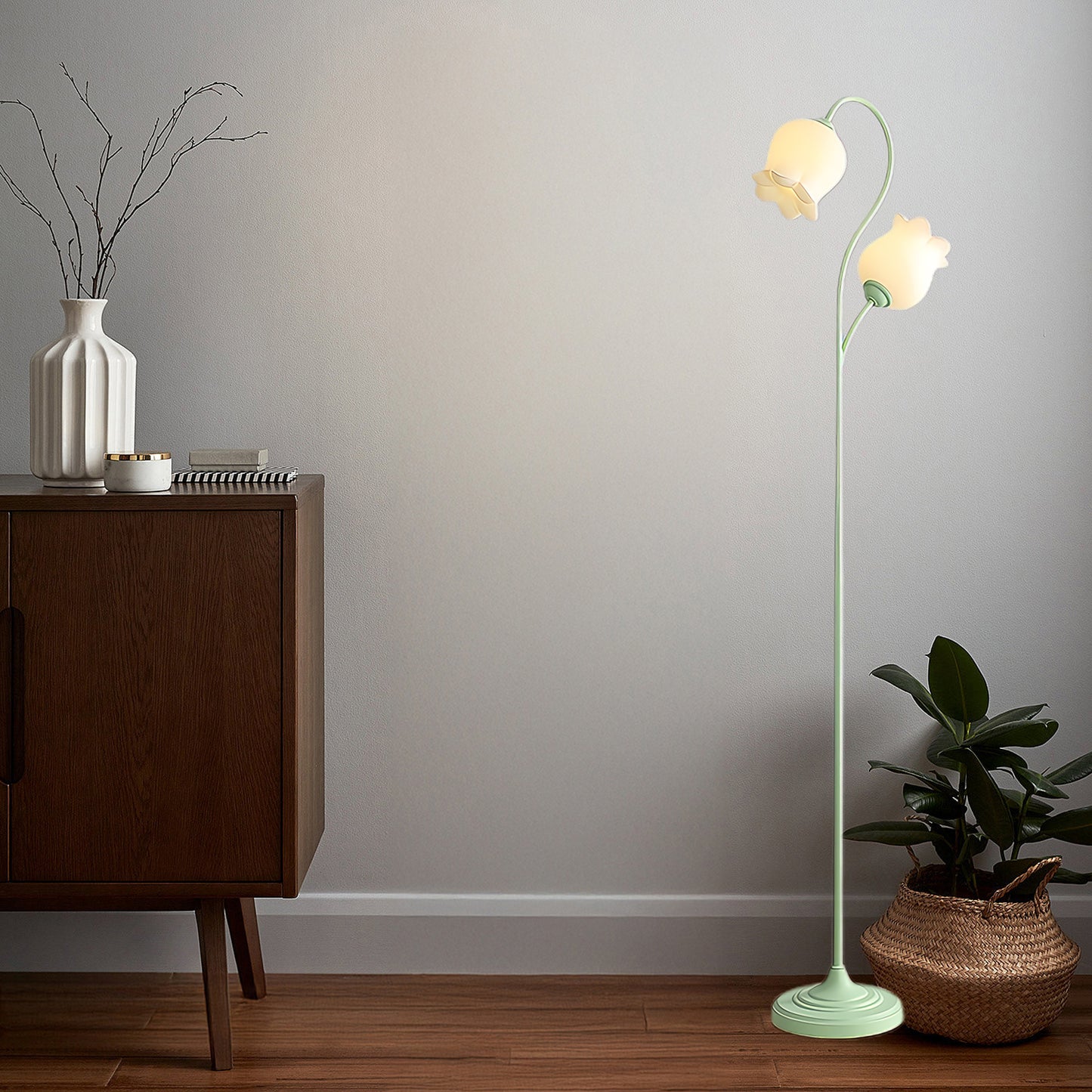 Lilium Vintage Metal Floor Lamp