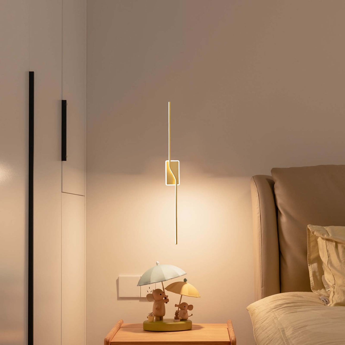 Linear Strip Minimalist Brass Wall Light