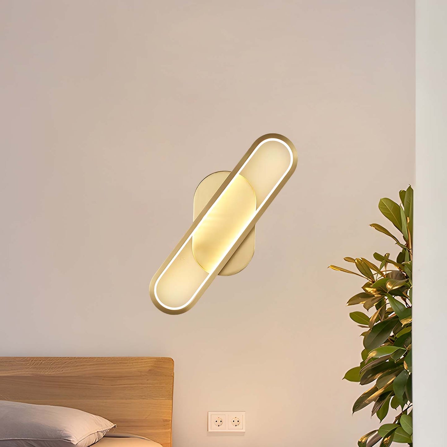 Long Ova Modern Brass Wall Lamp