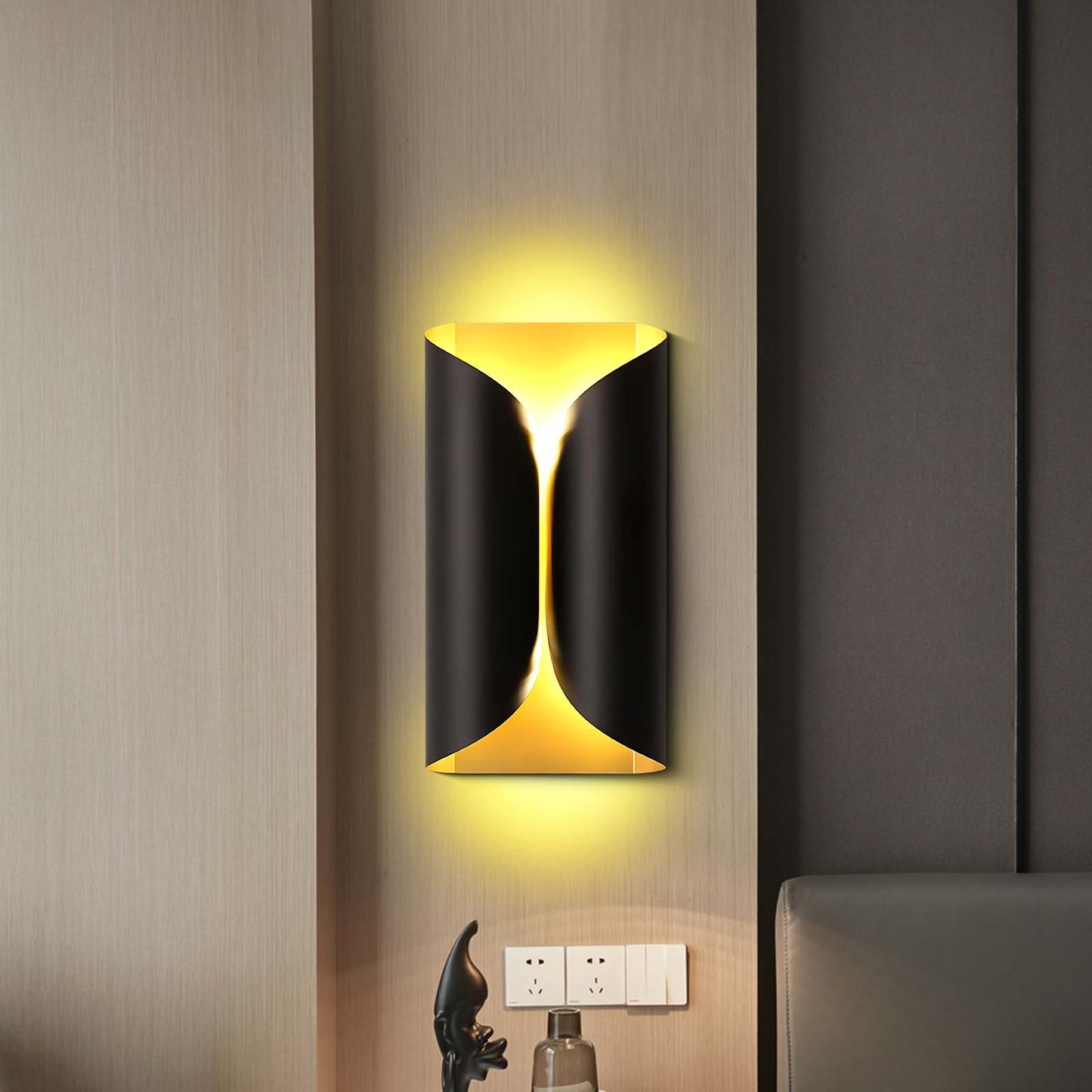 Lux Modern Metal Wall Light