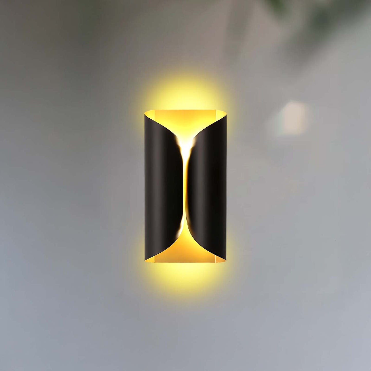 Lux Modern Metal Wall Light