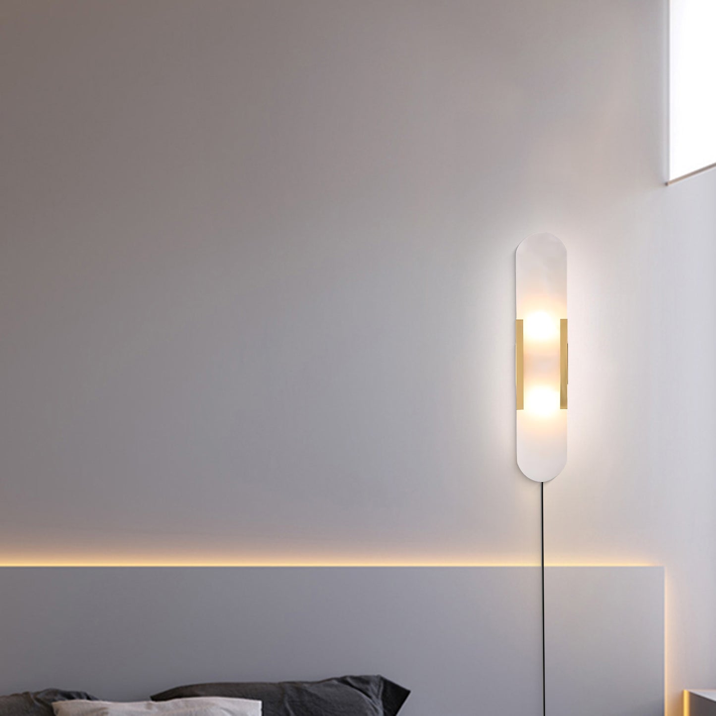 Melange Elongated Plug-in Sconce