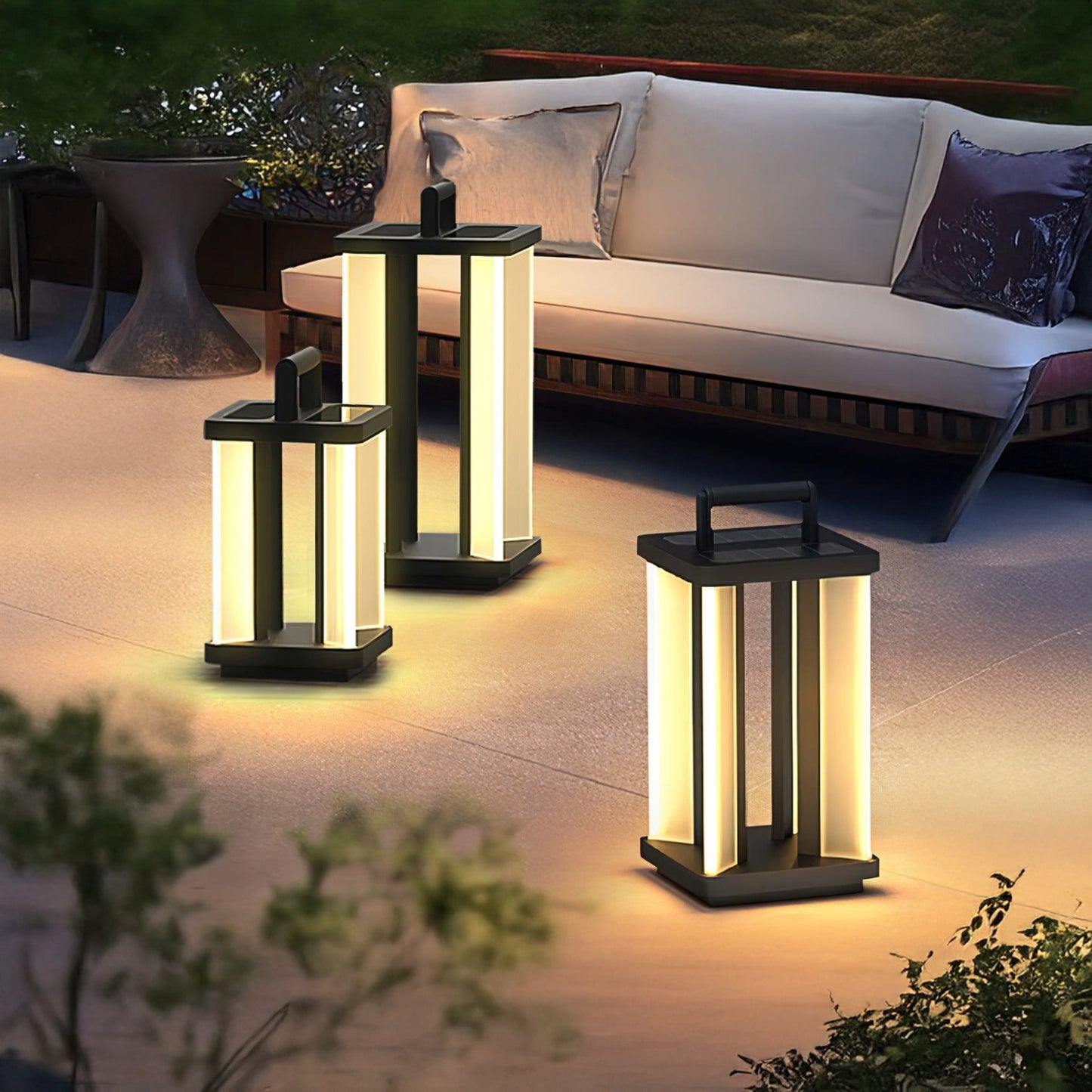 Metroluxe Minimalist Metal Outdoor Light