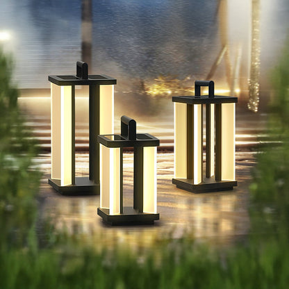 Metroluxe Minimalist Metal Outdoor Light