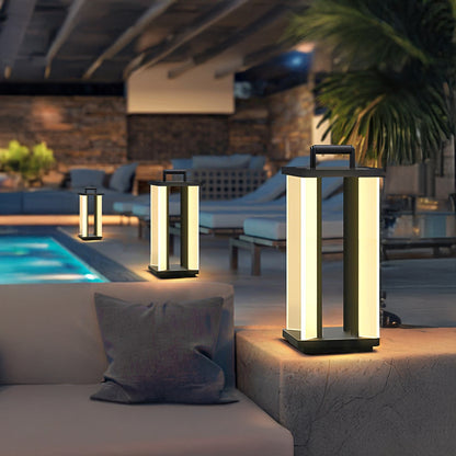 Metroluxe Minimalist Metal Outdoor Light