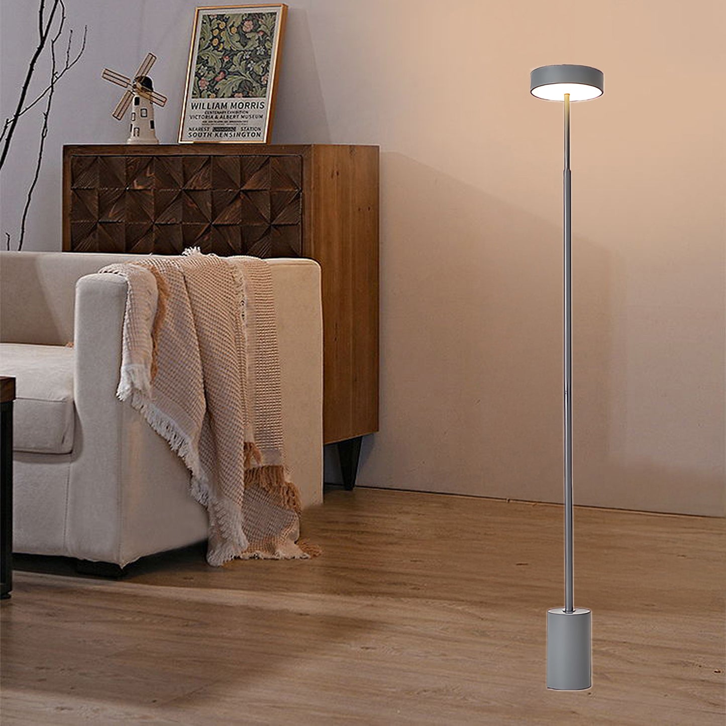 Naya Rotatable Modern Metal Floor Lamp