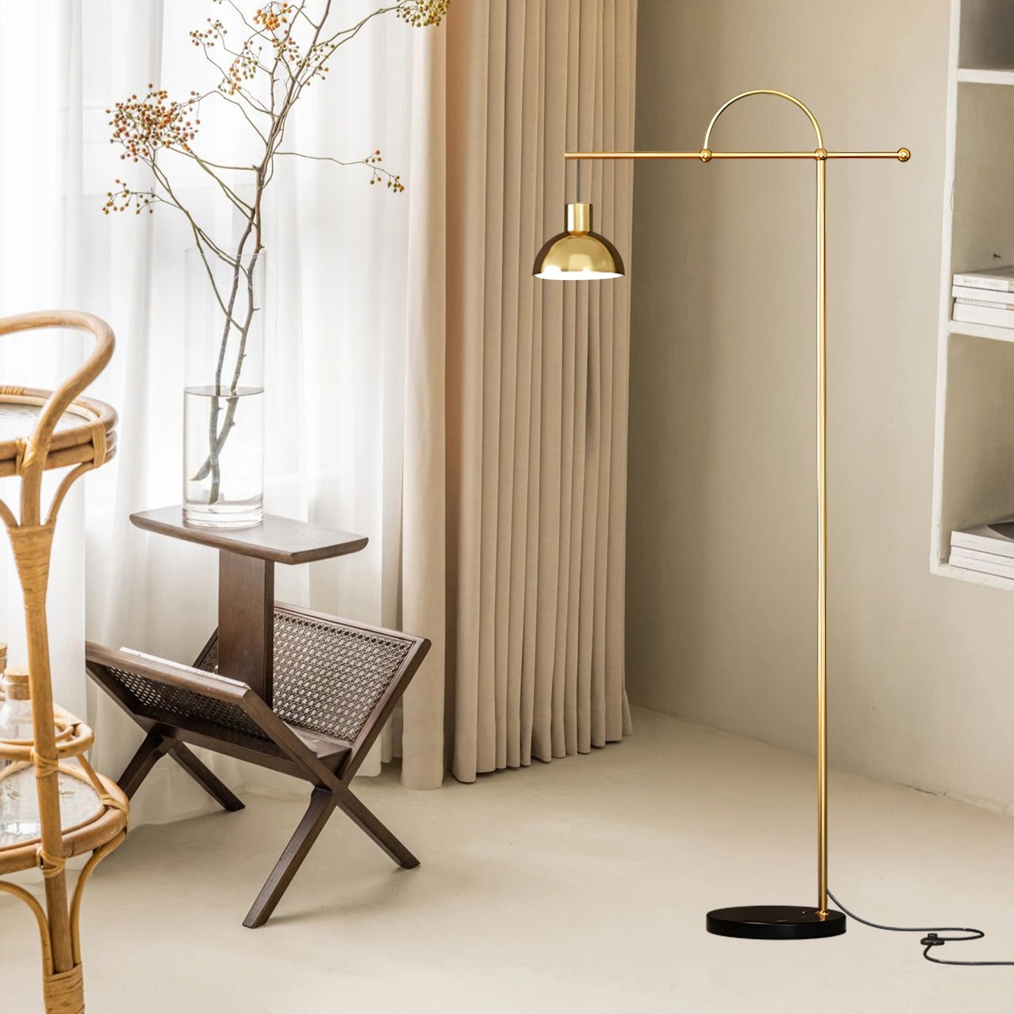 Nidal Minimalist Metal Floor Lamp