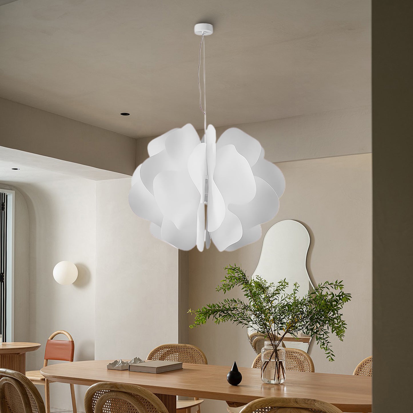 Nightbloom Modern Metal Pendant Lamp