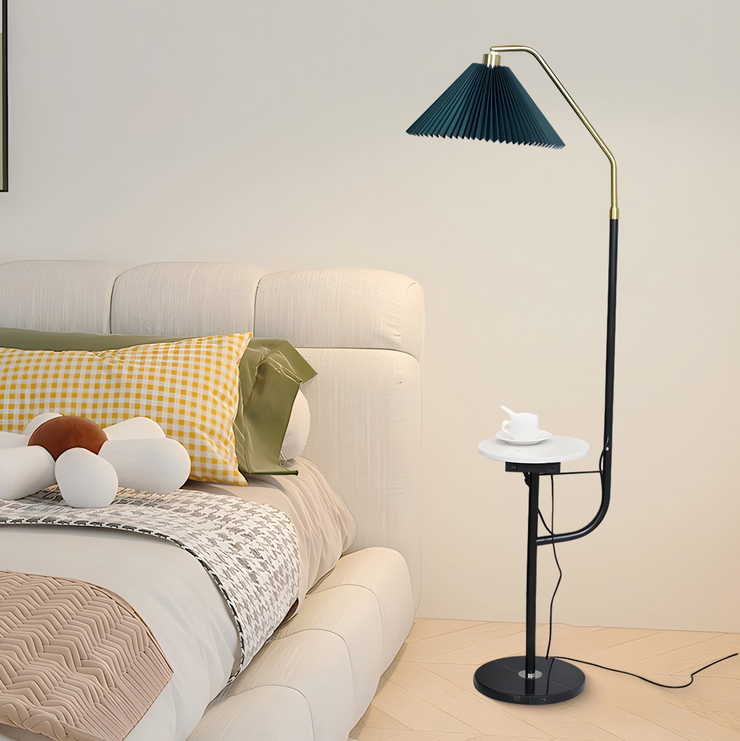 Ozz Modern Metal Floor Lamp