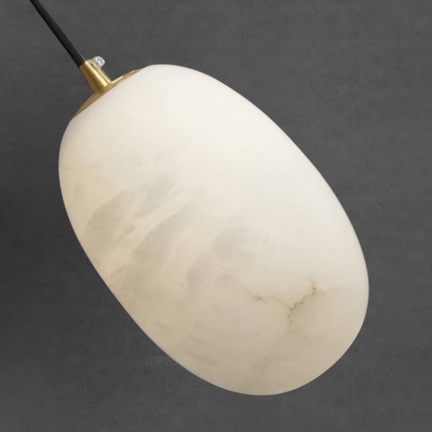 Pebble Alabaster Minimalist Brass Pendant Lamp