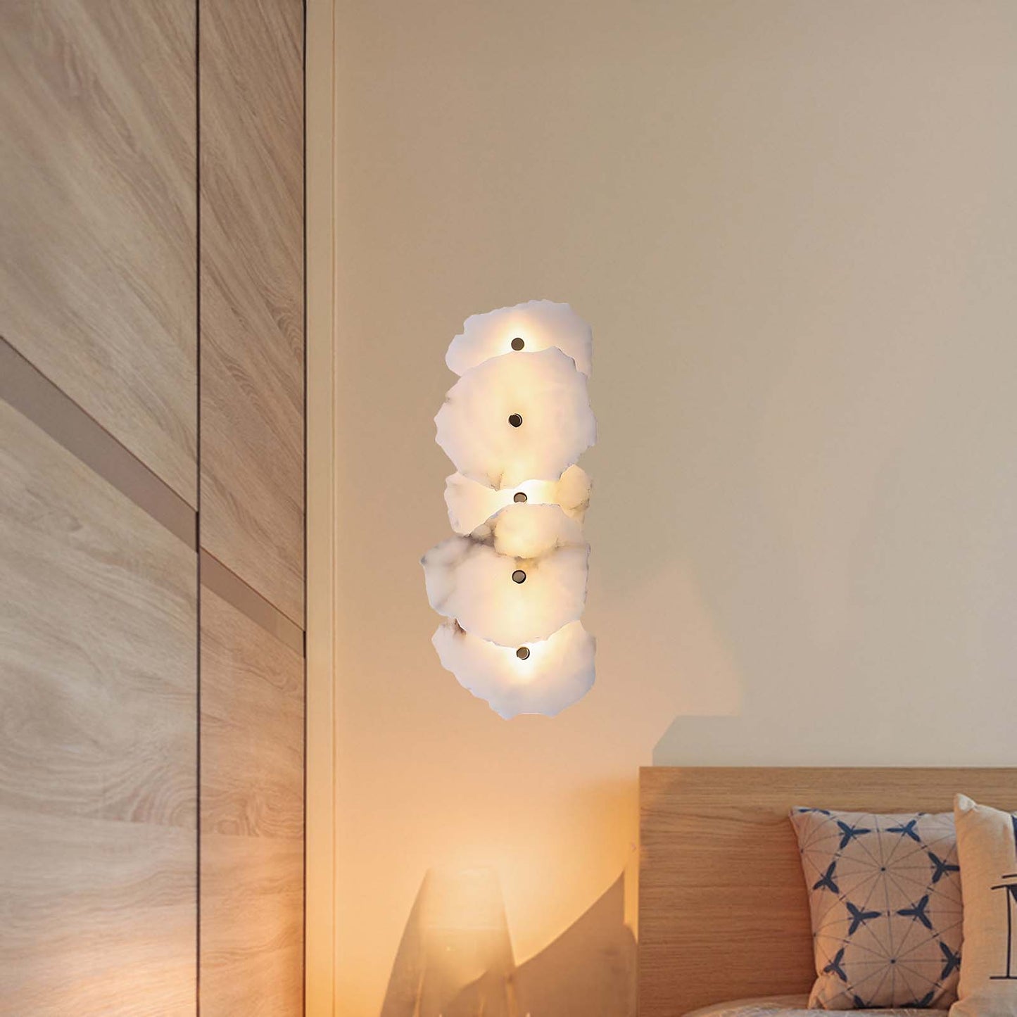 Petra Modern Metal Wall Lamp