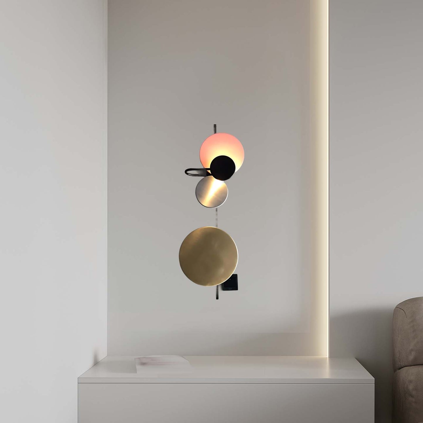 Planet Traditional Metal Wall Lamp