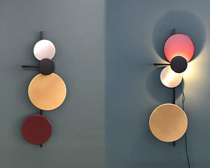 Planet Traditional Metal Wall Lamp