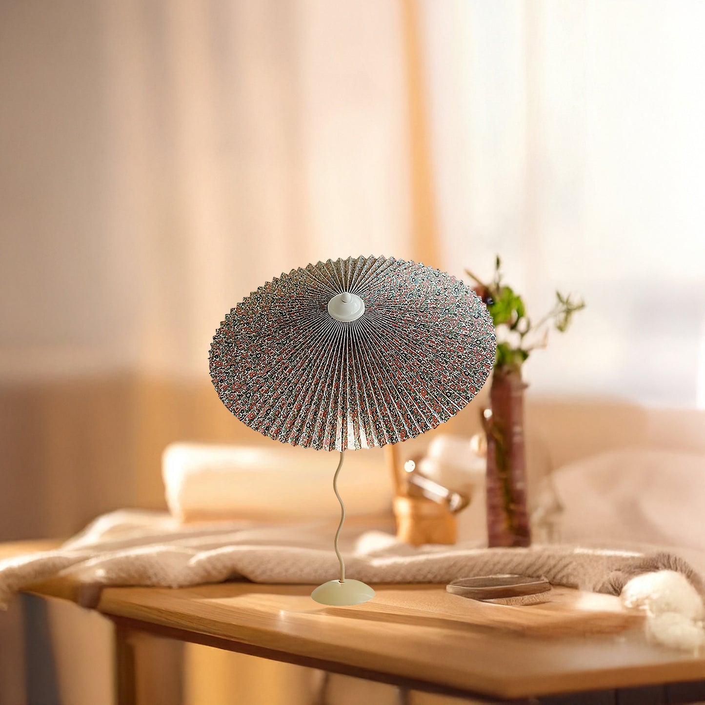 Pleated Hat Eclectic Metal Table Lamp