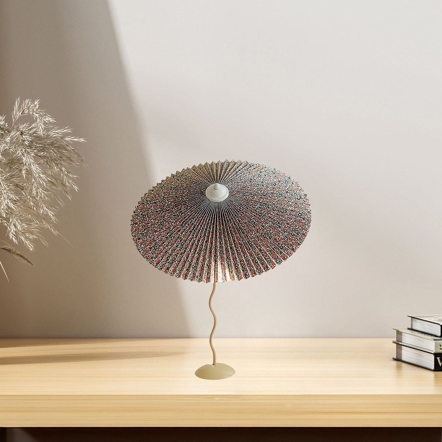 Pleated Hat Eclectic Metal Table Lamp