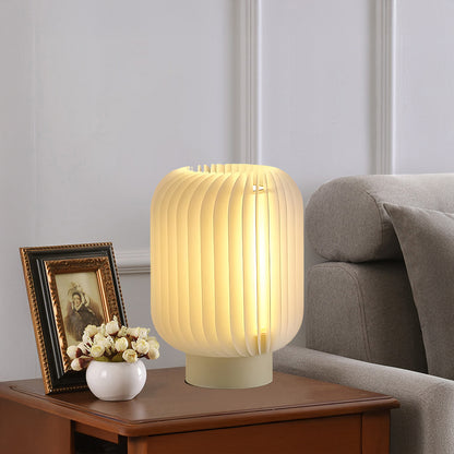 Pleated Art Deco Material Table Lamp