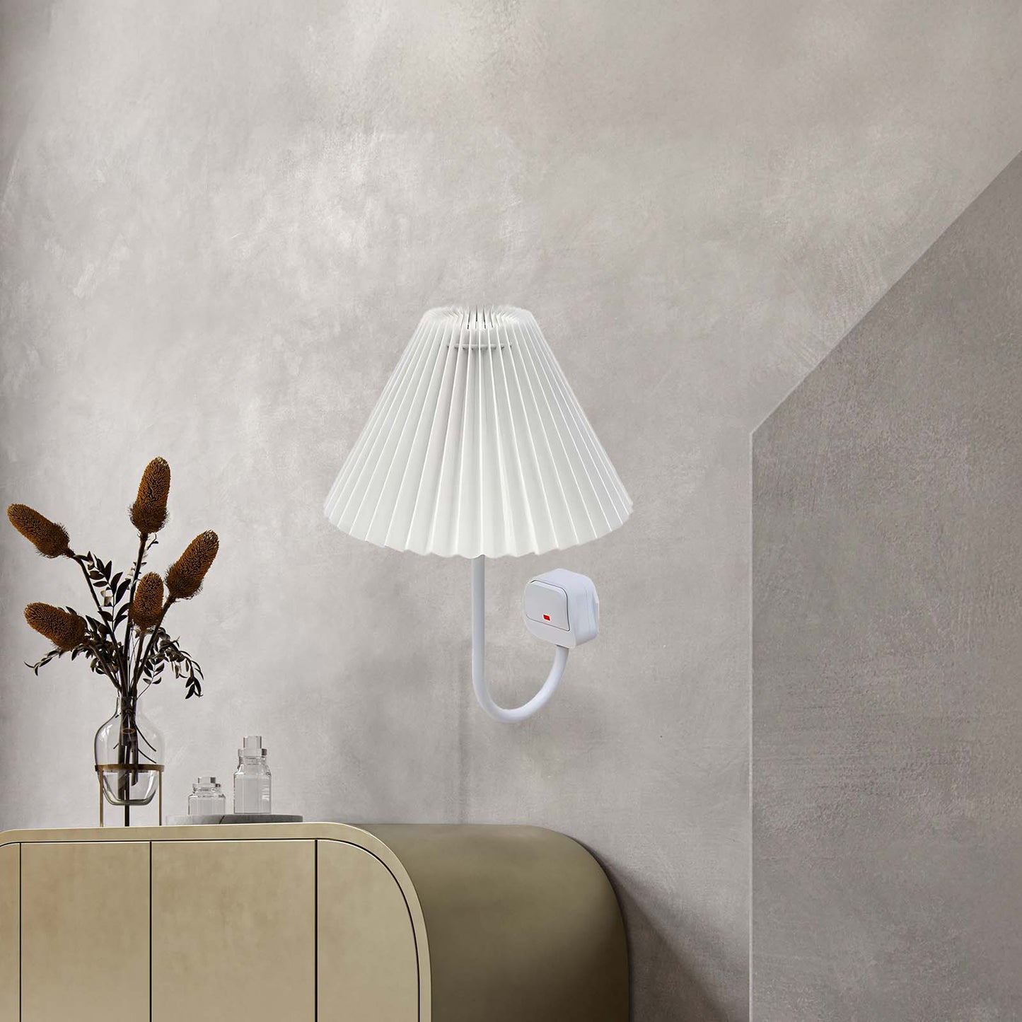 Plug-in Minimalist Aluminum Wall Light