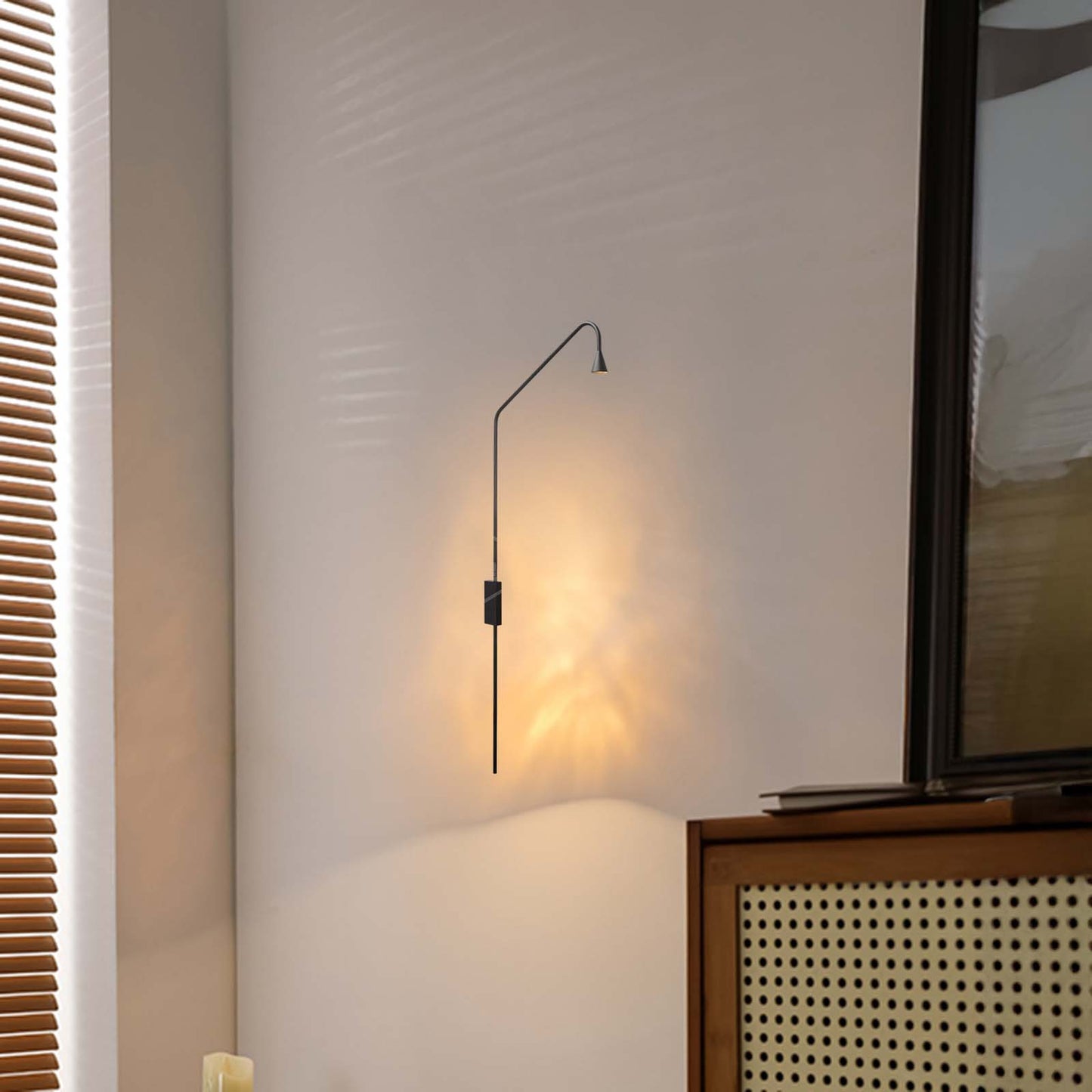 Pureform Minimalist Metal Wall Lamp