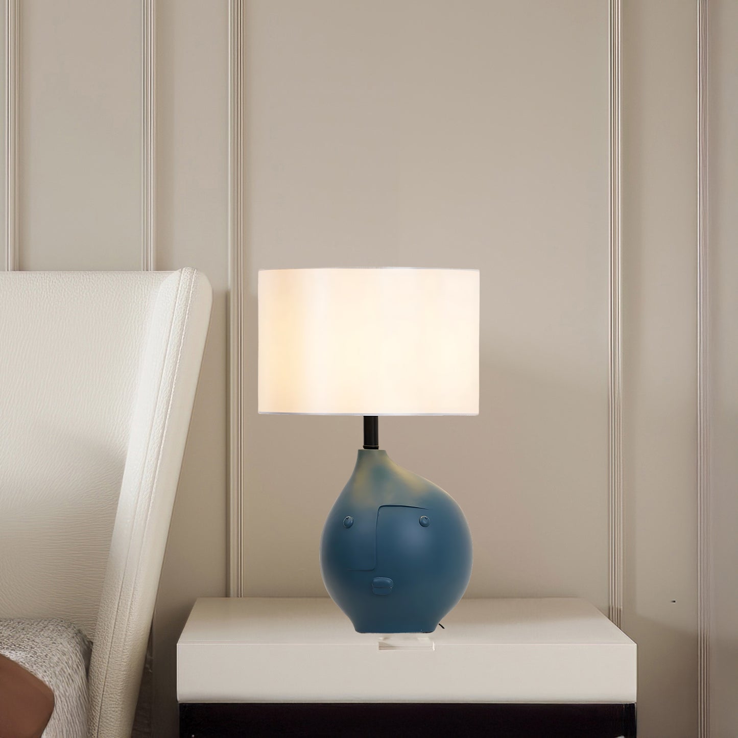 Relon Contemporary Material Table Lamp