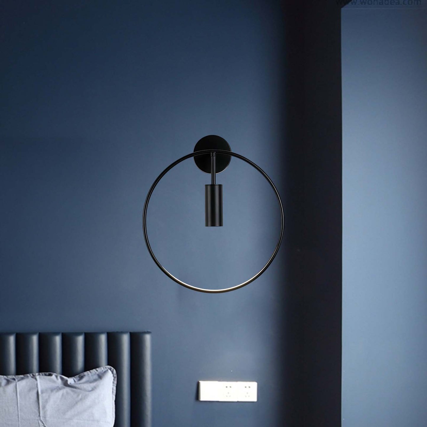 Revolta Modern Metal Wall Lamp