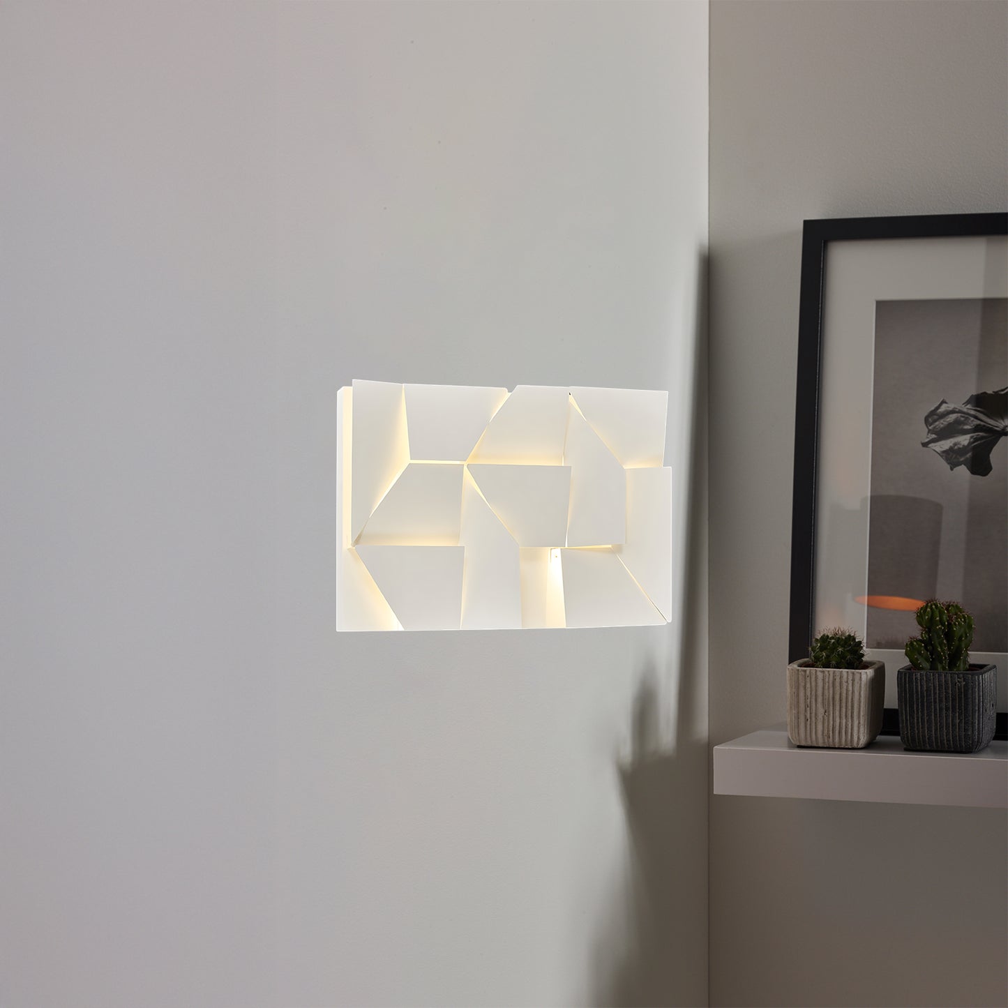 Shadows Rechargeable Grand Sconce