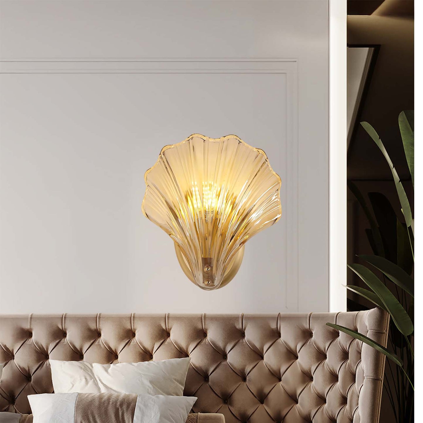 Shell Art Deco Crystal Wall Light