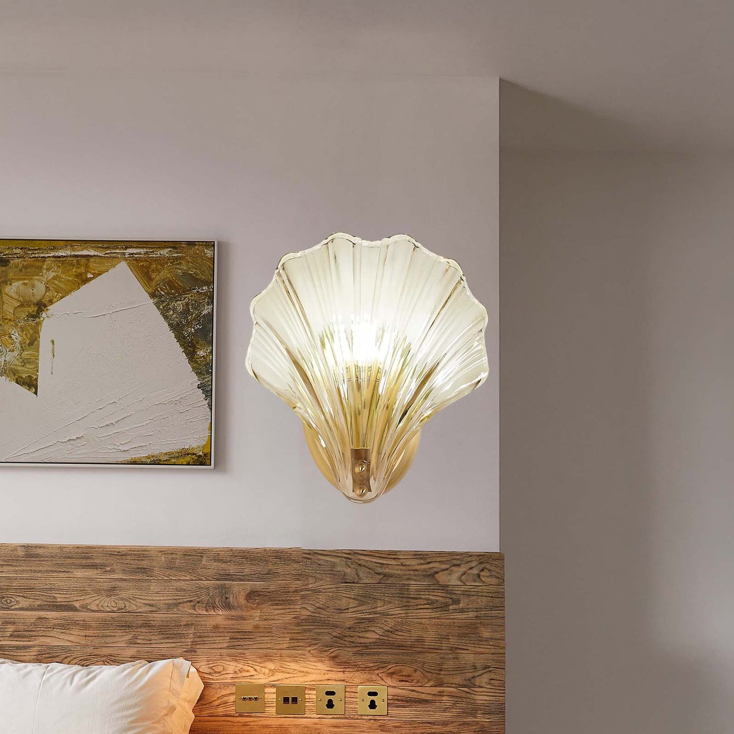 Shell Art Deco Crystal Wall Light