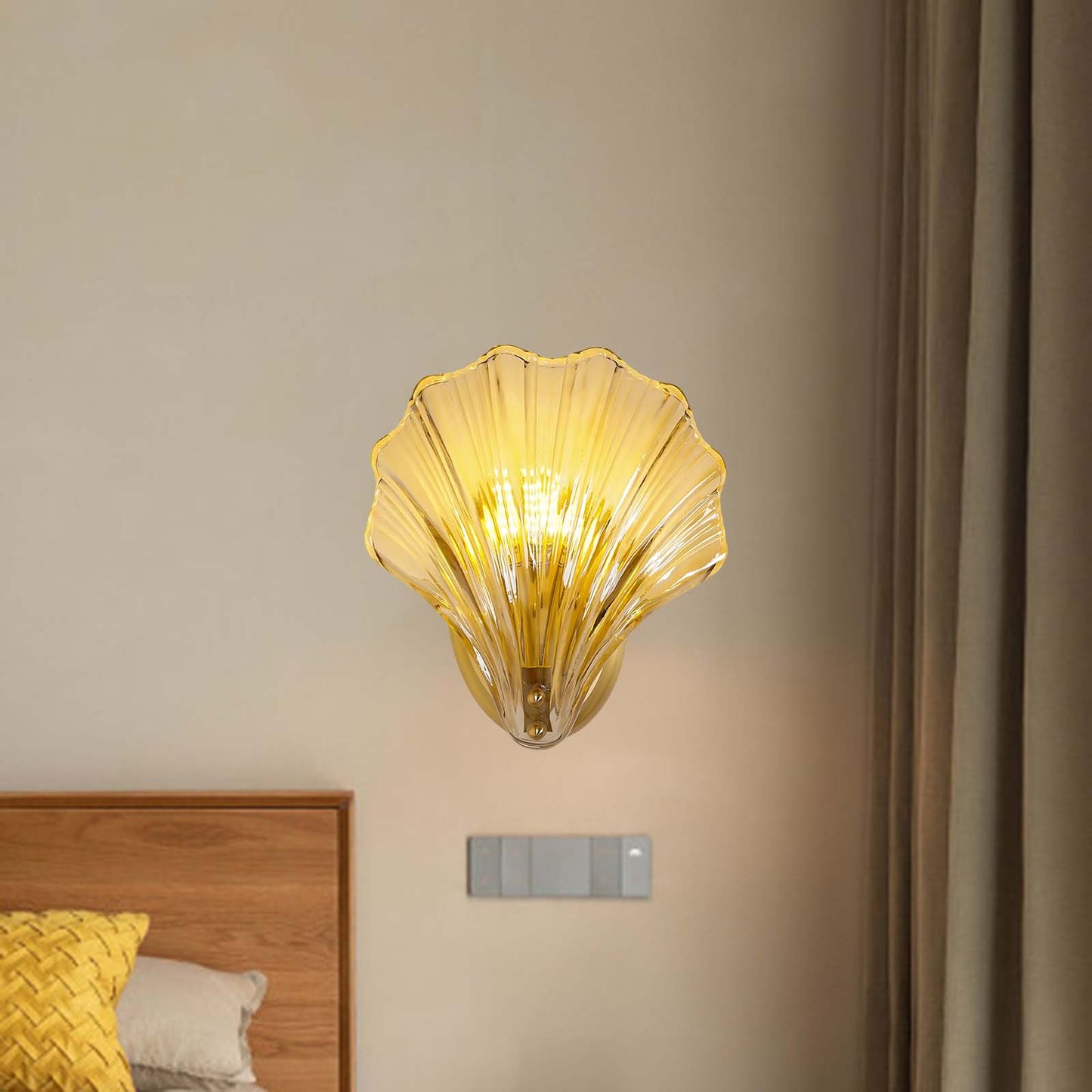 Shell Art Deco Crystal Wall Light