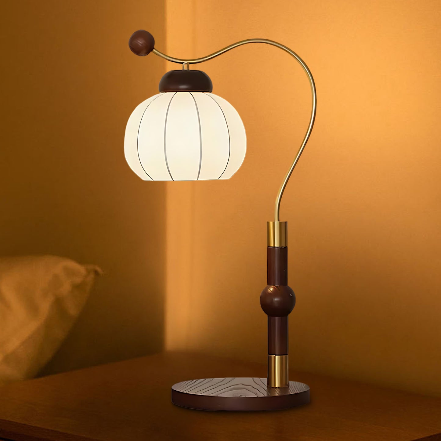 Silk Globe Luxury Metal Table Lamp