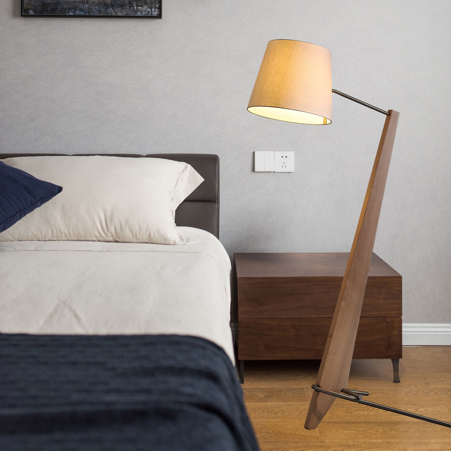 Silva Giant Minimalist Metal Floor Lamp