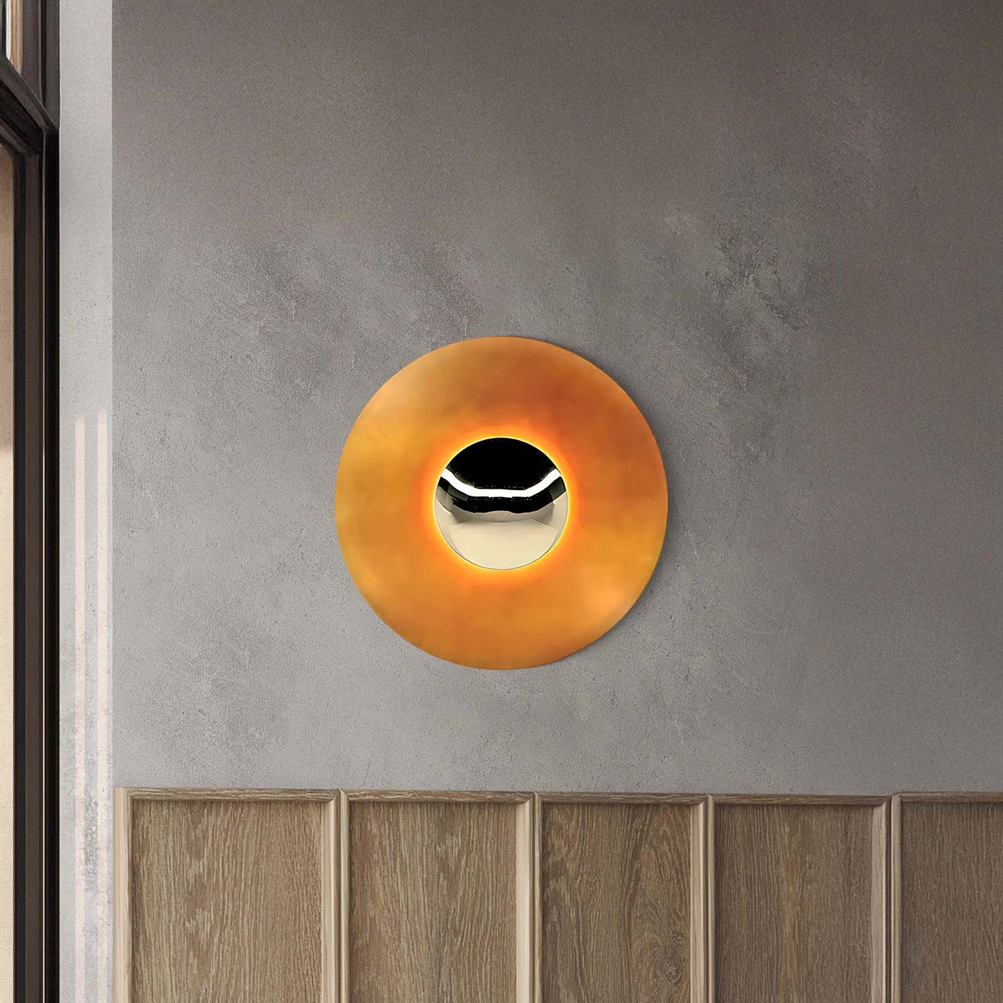 Simplicity Glow Eclectic Metal Wall Light