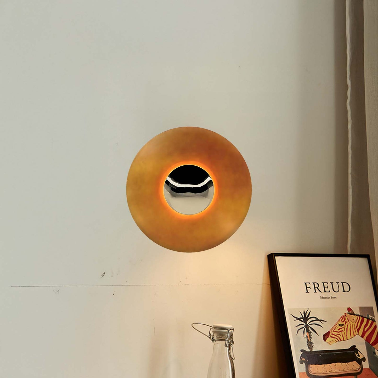 Simplicity Glow Eclectic Metal Wall Light