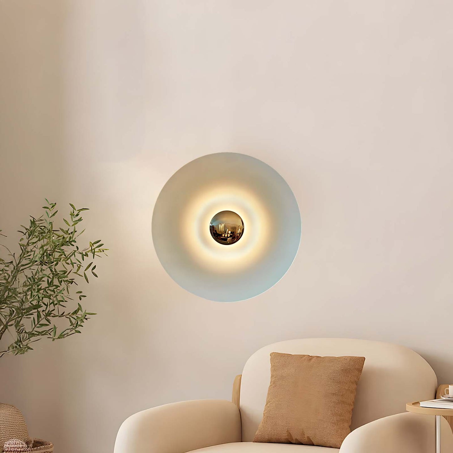 Simplicity Glow Eclectic Metal Wall Light