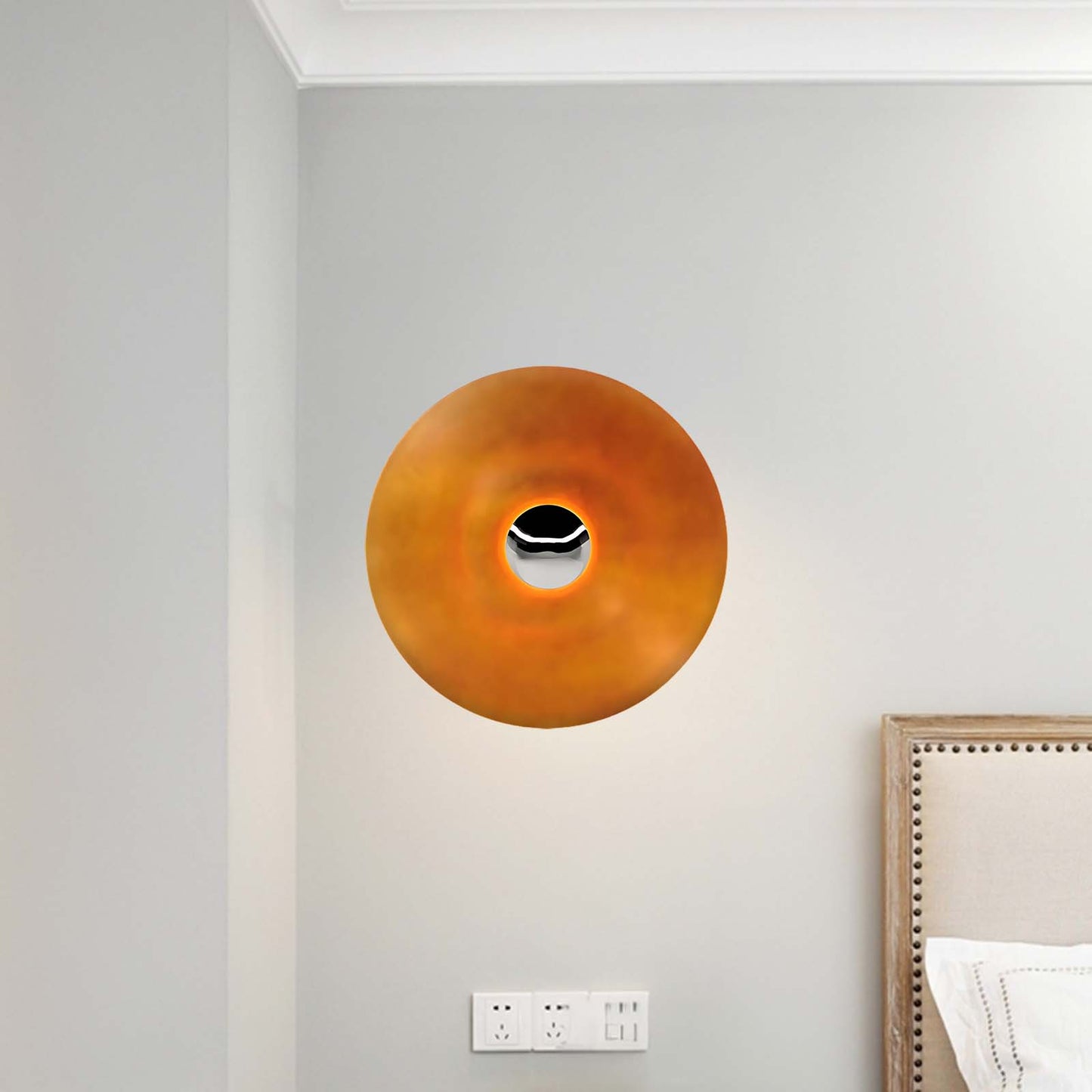 Simplicity Glow Eclectic Metal Wall Light