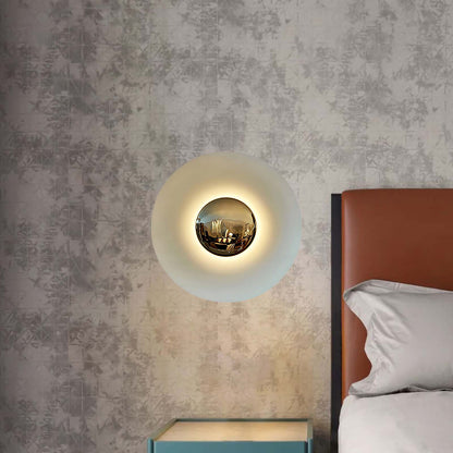 Simplicity Glow Eclectic Metal Wall Light