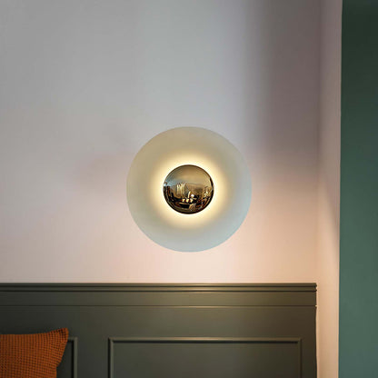 Simplicity Glow Eclectic Metal Wall Light