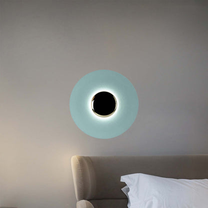 Simplicity Glow Eclectic Metal Wall Light