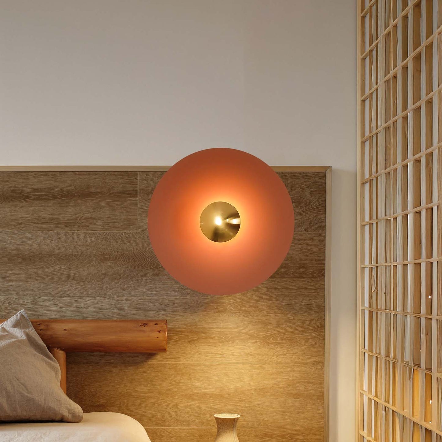 Simplicity Glow Eclectic Metal Wall Light