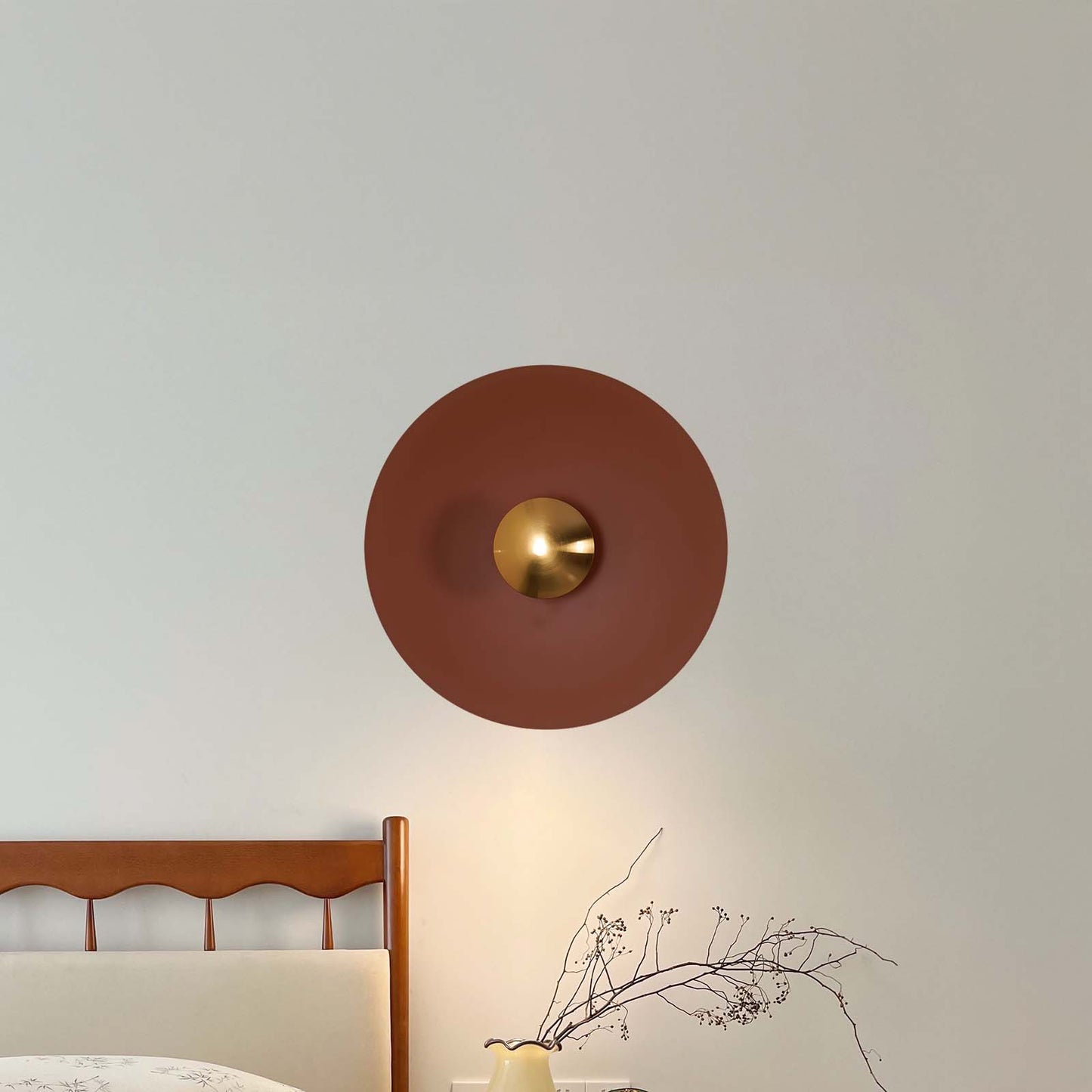 Simplicity Glow Eclectic Metal Wall Light