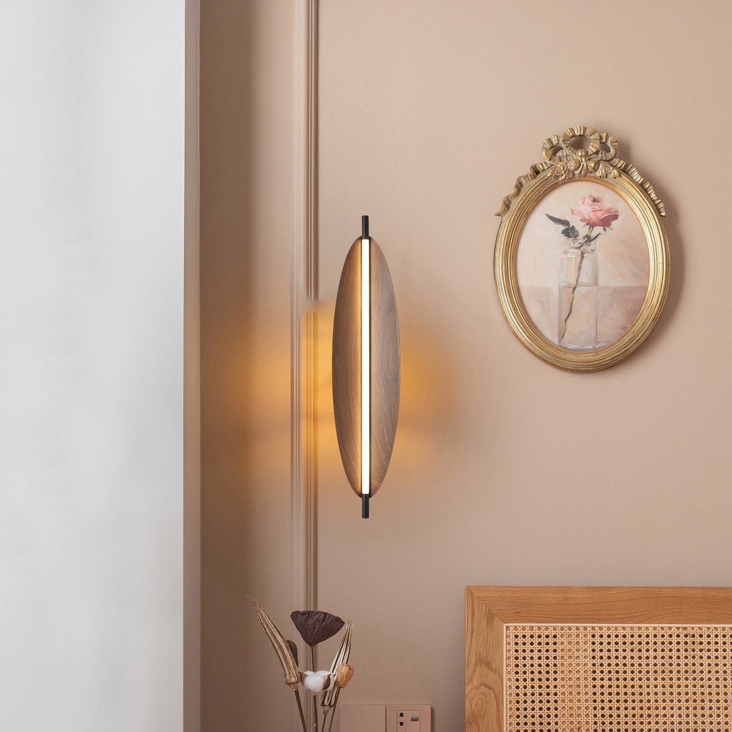 Sleek Electric Metal Board Sconce