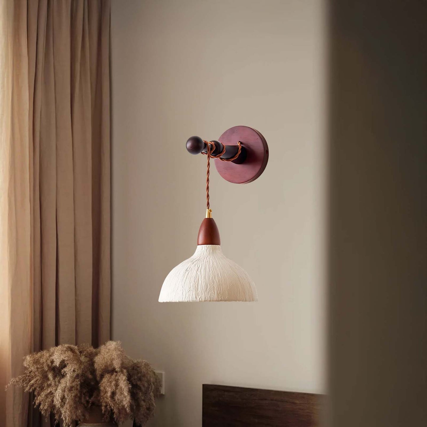 Soren Luxury Wood Wall Lamp