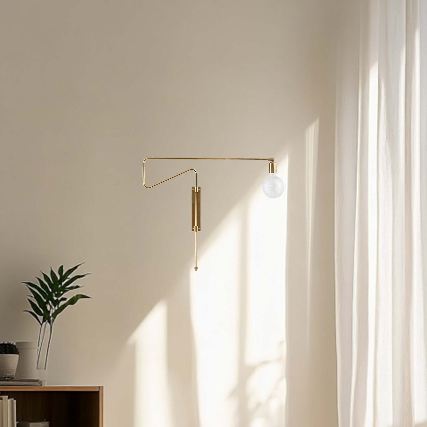 Swing Traditional Brass Wall Lamp