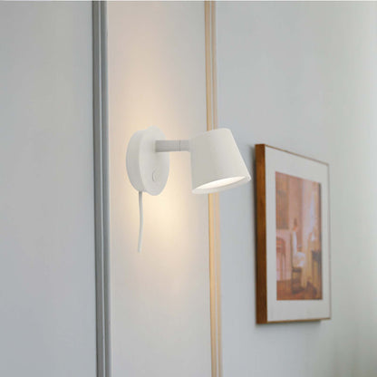 Tip Plug-In Minimalist Aluminum Wall Lamp