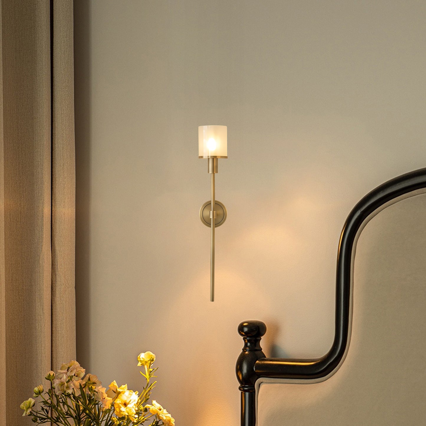 Tracie Classic Sconce